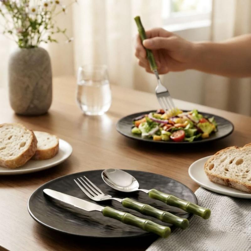 Refined Bamboo Handle Cutlery Set Stainless Steel Suitable for Home Kitchens and Gifts