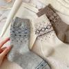 Носки из шерсти с оленями в стиле Fair Isle - Теплые до середины икры в японском стиле с бантом для осени и зимы