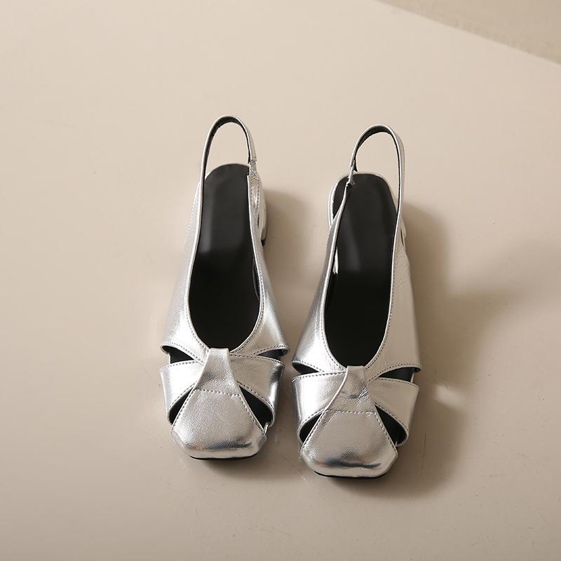 Сандалии с полым носком для женщин, золотистые туфли из мягкой кожи с квадратным носком и плоским дном с неглубоким вырезом, женская обувь больших размеров