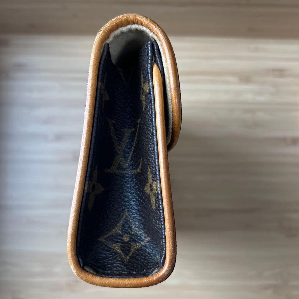 Used Louis Vuitton Pochette Florentine