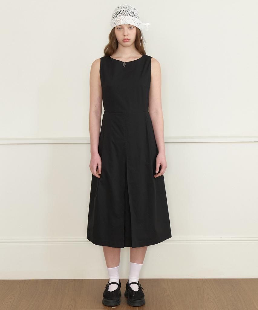 Cluny Essential Modern Flare Dress - Black