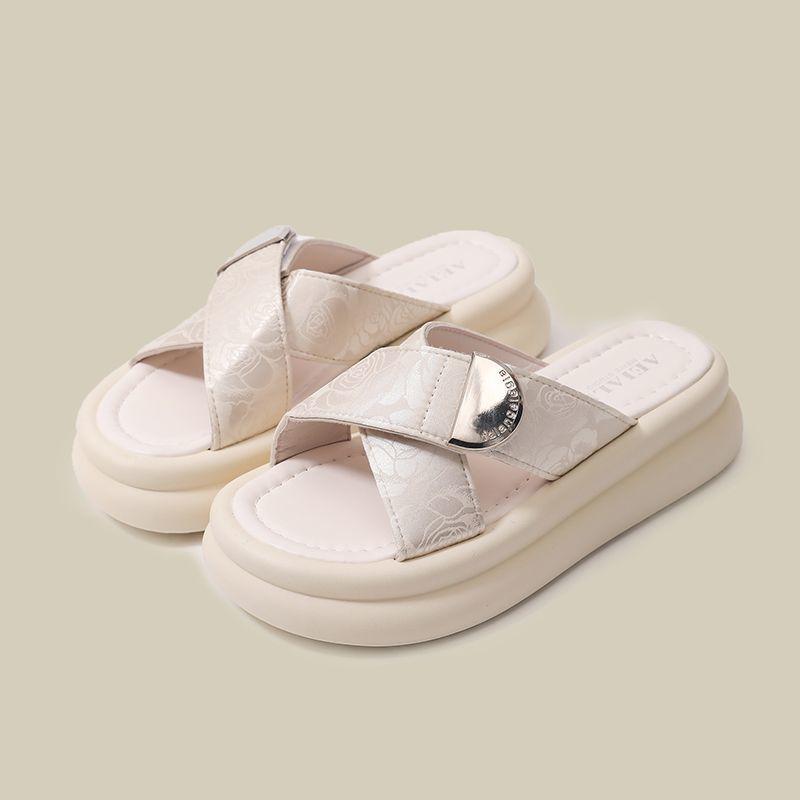 Internet celebrity explosion muffin thick bottom wear fashion 2025 summer new French with skirt slippers women's height sandals