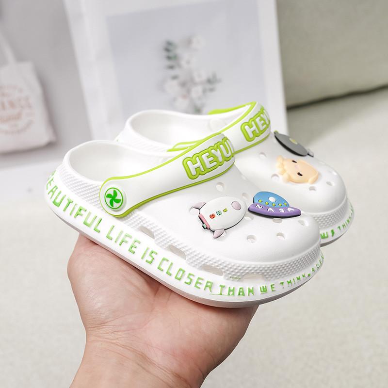 Стильные мультяшные детские туфли с отверстиями, дышащие летние сандалии для мальчиков и девочек, удобный дизайн из ЭВА