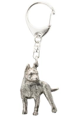 Коллекция брелоков для собак в виде американского стаффордширского терьера, сделанная в Англии