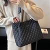 Women's Large Capacity Shoulder Bag Quilted Tote Bag Fashion All-match Commuter Bag