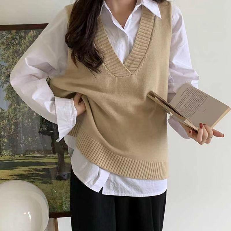 Women's Autumn Slimming Sleeveless Knitted Vest with Lazy Collar