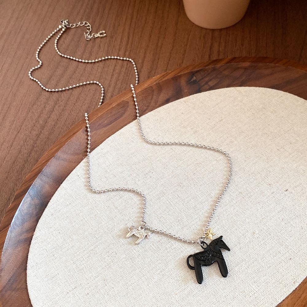 Zinc Zinc Alloy Horse Pendant Necklaces Funny Zodiac Animal Necklaces Beads Chain Chokers for Women