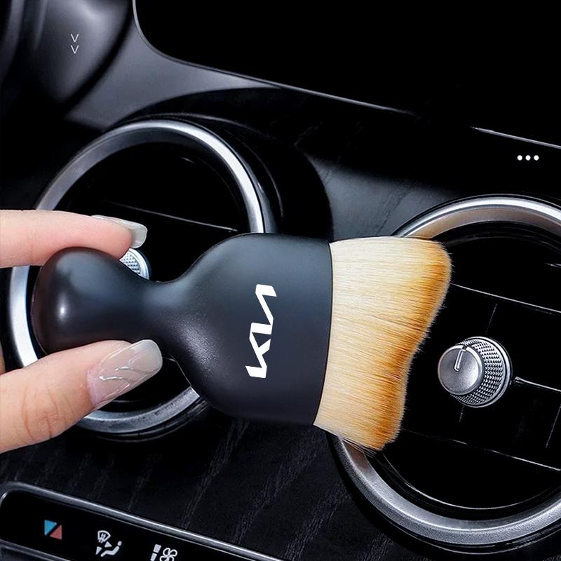 AHT1 For KIA Rio K5 K2 Sportage Ceed Sorento Picanto Stinger Soul Car Interior Cleaning Soft Brush Air Outlet Clean Brush Accessories