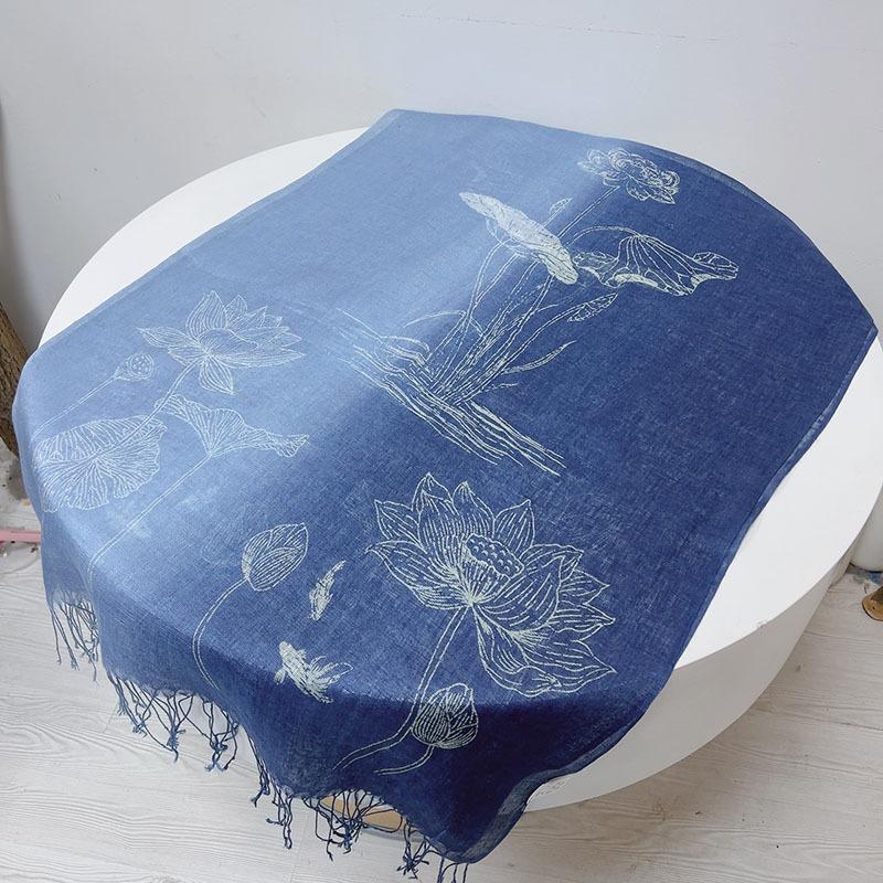 Linen Tie-Dye Scarf Gradual Change Blue Dye Batik Scarf Women'S Style Shawl Fringed Warm Silk Scarf