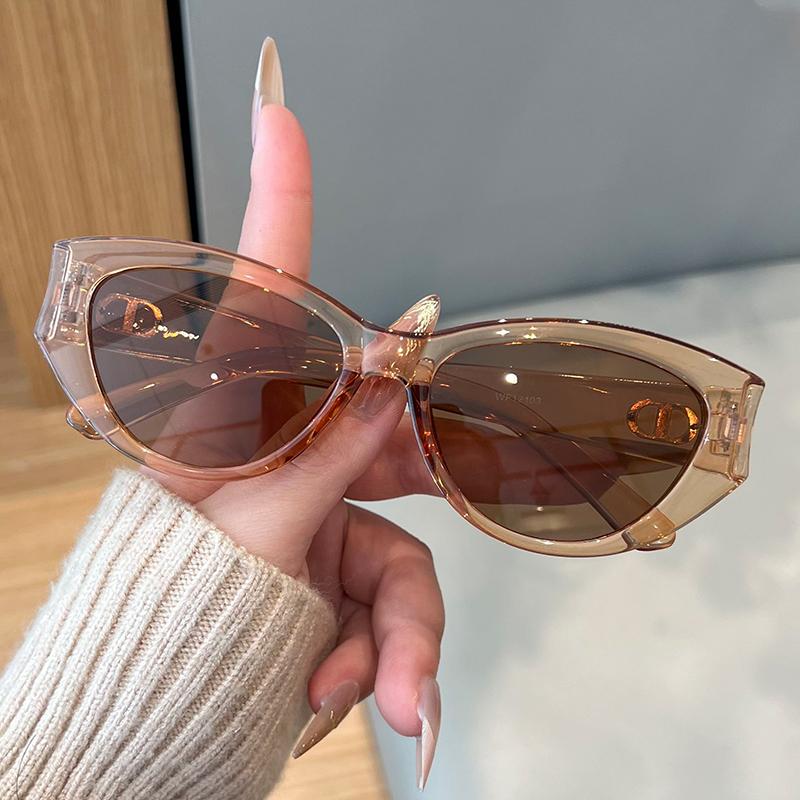 Exquisite High End Cat Eye Sunglasses Women Men Artistic Sense Luxury Sun Glasses Beach Vacation Camping Glasses