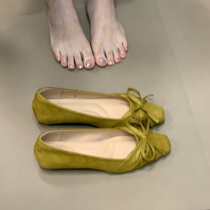 2025 осень новые туфли-лодочки с бантом, универсальные, в сказочном стиле, на низком каблуке, модные женские туфли, слипоны Doudou