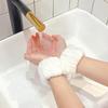 2 пары регулируемых браслетов на запястье, супервпитывающие, эластичные, для умывания лица, быстросохнущие, удобная посадка, нарукавник