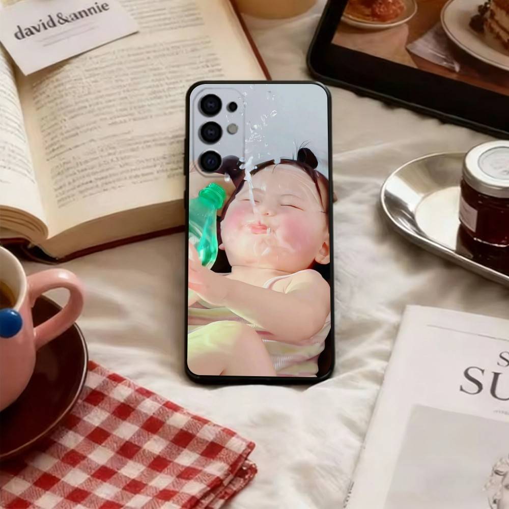 Очаровательный чехол для телефона с изображением человеческого детеныша для Samsung S25, S24, S21, S22, S23, S30, Ultra, S20, Plus, Fe, Lite, Note, 10, Черный чехол