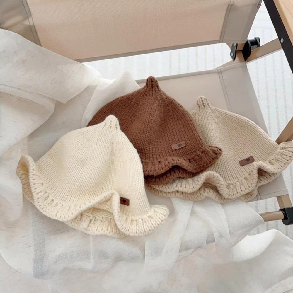 Pullover Style Knitted Bucket Hat Thick Warm Toddler Cone Hat Soft Wavy Brim Beanie Fall Season