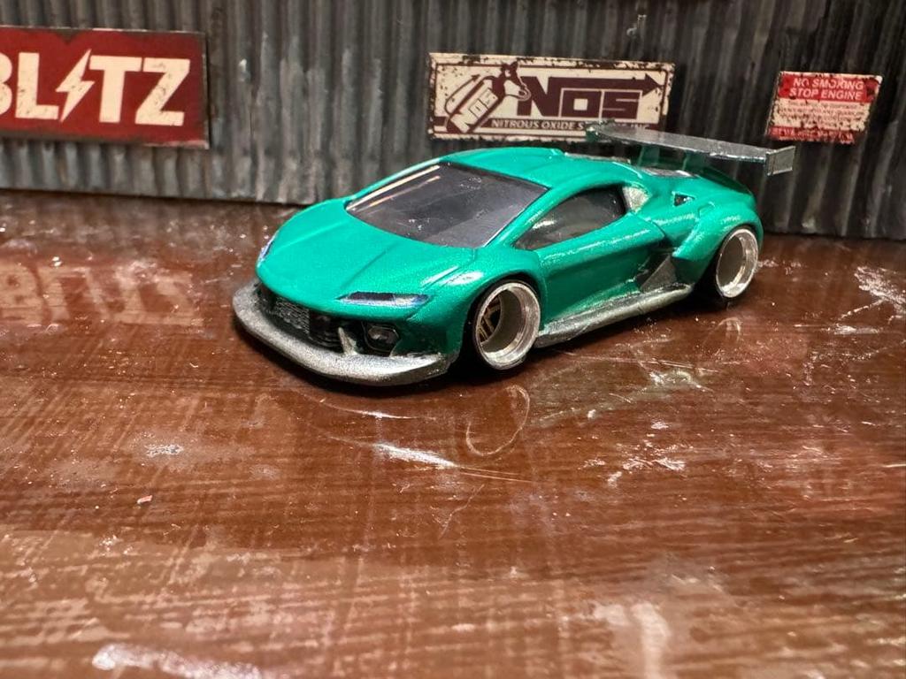 Металлическая зеленая мини-машинка Lamborghini Temerario