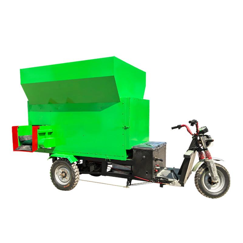 Electric Screw Feeder Cart for Cattle, Horse, & Sheep - 3 Cubic Meter Pellet Dispenser