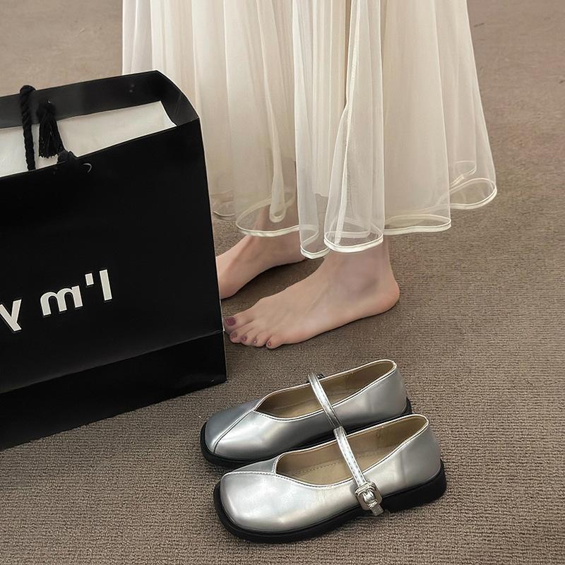 French gentle shoes flat Mary Jane shoes women's shoes 2025 new spring and summer with skirt single shoes soft-soled small leather shoes