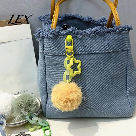 Pompom Decorative Accessories Plush Ball Keychain, Fluffy Pendant with Hollow Star, Backpack Portable Bag Decoration Purse Accessories, Gift for Women