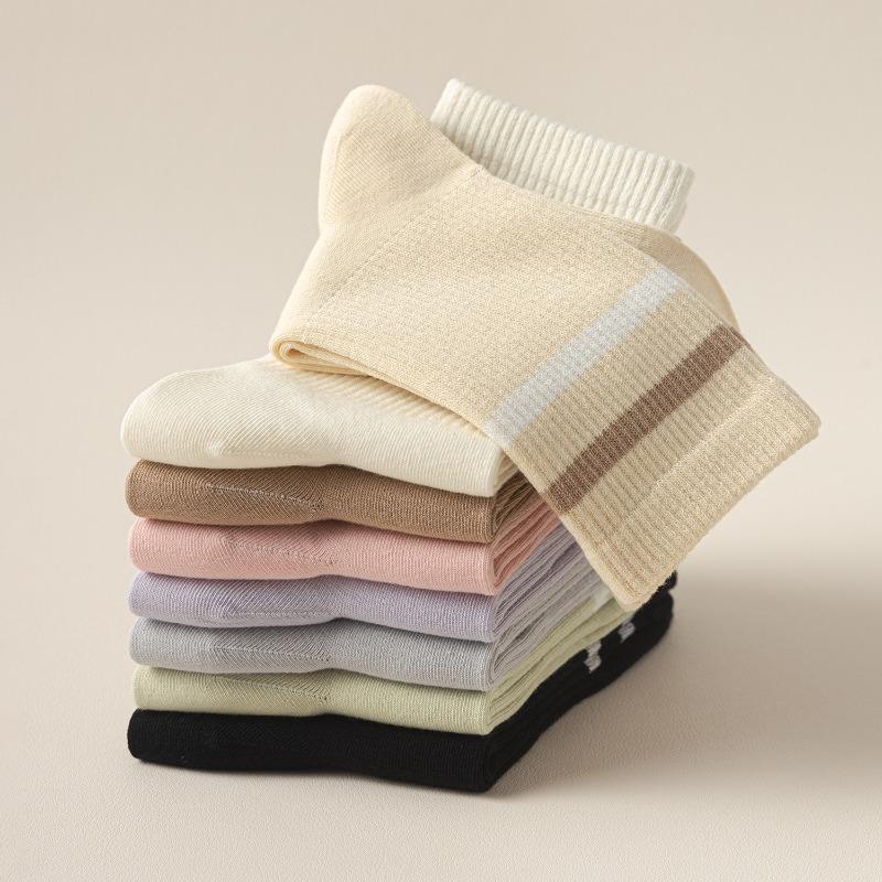 Female Spring and Autumn New Casual Stripe Sweat Absorption Breathable No Bone Anti Pilling Long Tube Cotton Socks