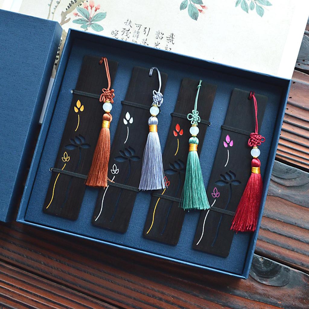 Древняя закладка-лотос из сандалового дерева: Серебряный ажурный креативный сувенир, покрытый золотом, для подарков на выпускной и в школу