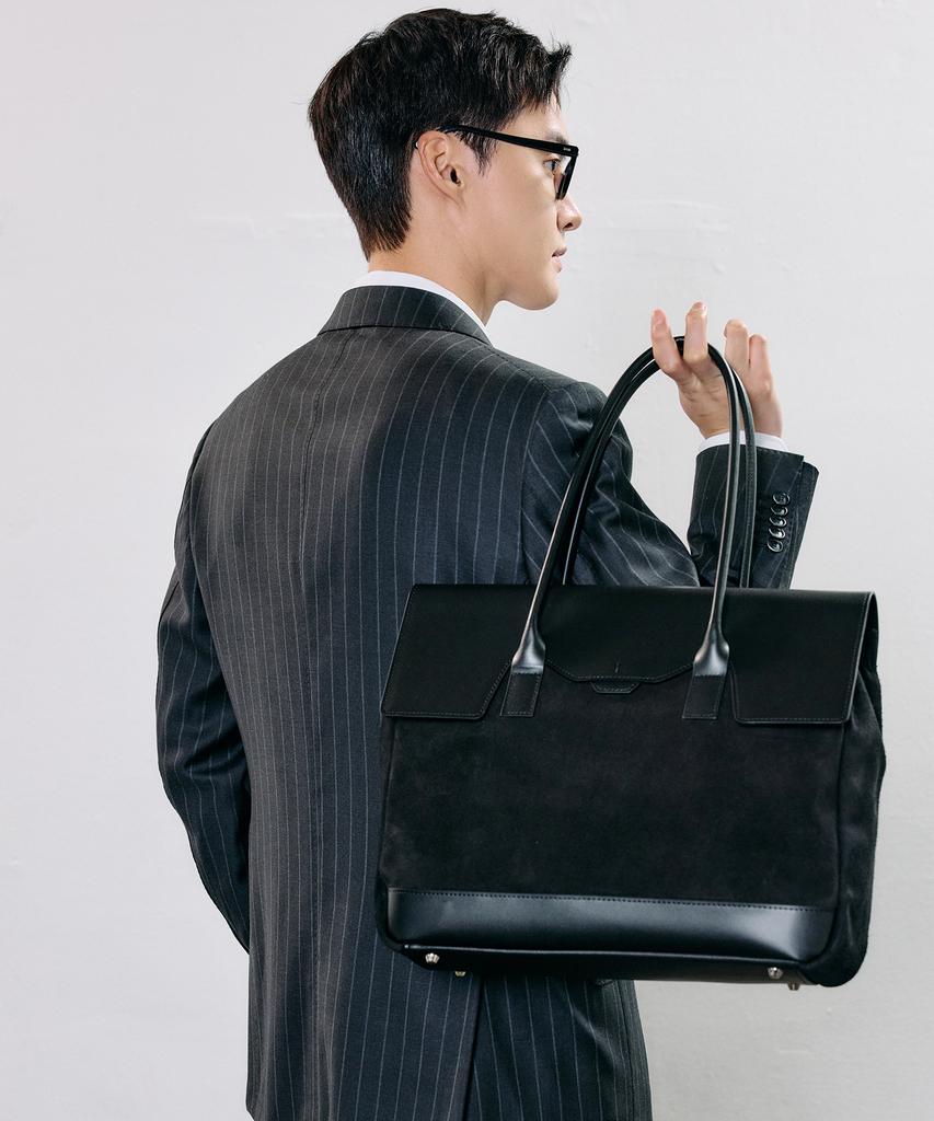 Bedford11Th Polygon Large Flap Tote [Black Real Suede Combo]