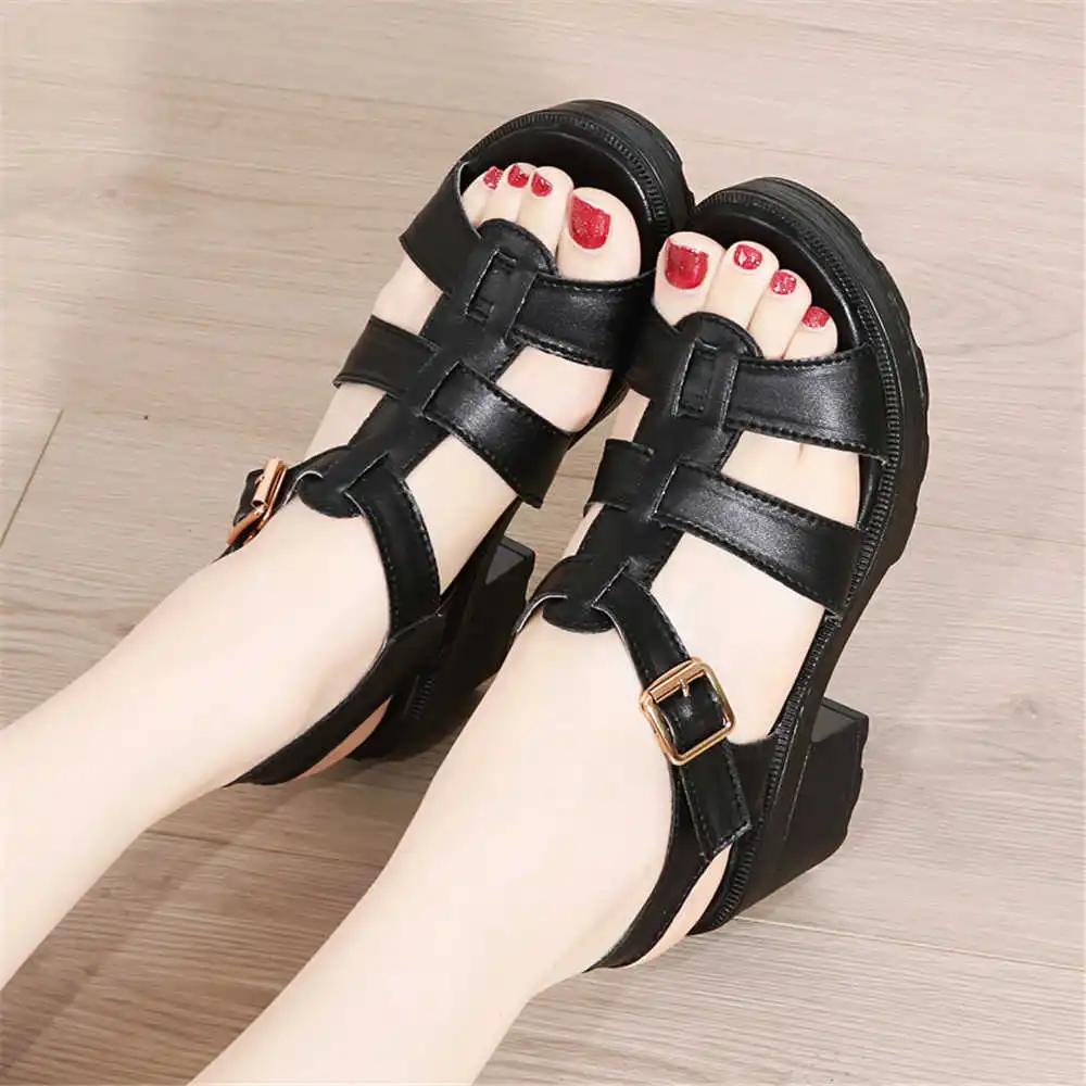 Fashion Round Foot Anti-skid Flip Flops Women Slippers Cheap Sandals Women's Outdoor Shoes Sneakers Sport Cuddly Vietnam