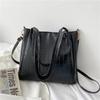 Elegant Large Capacity Shoulder Bag For Women In Trendy Street Style Pu Material