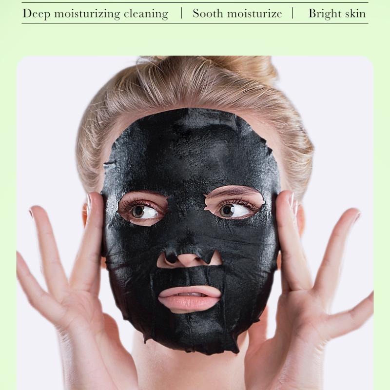 Черная маска с бамбуковым углем SADOER Whitening and Hydrating Emollient Brightening Moisture Mask Patch