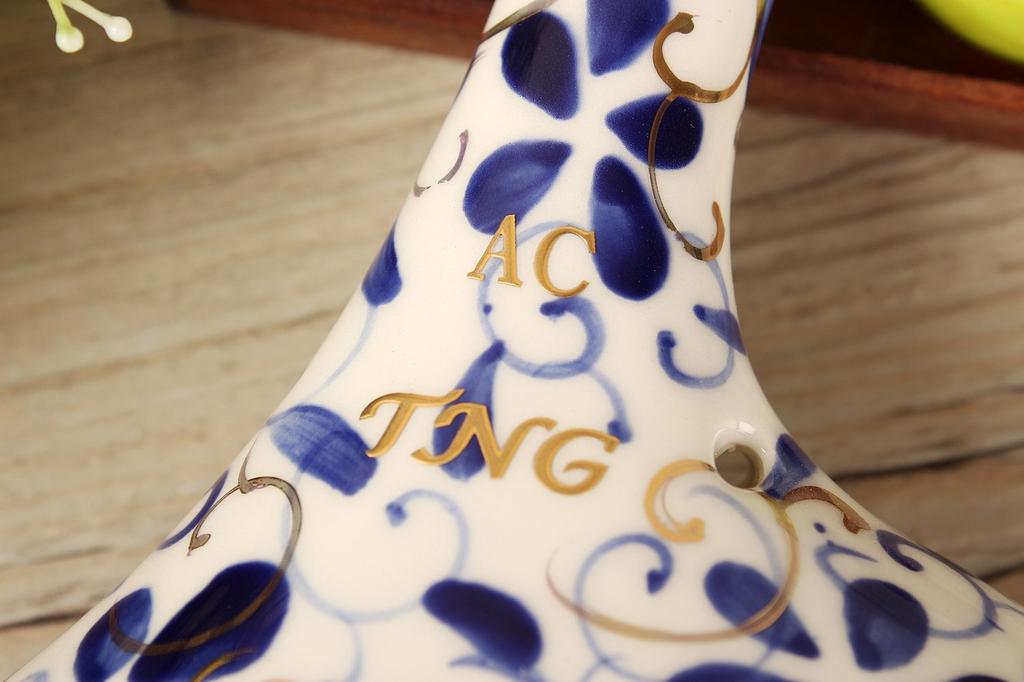 TNG Ocarina музыкальный инструмент роскошная одинарная окарина Wind Wind глазурованная отделка синий цветочный фарфор [альт/до/AC/12 отверстий/белый и синий]