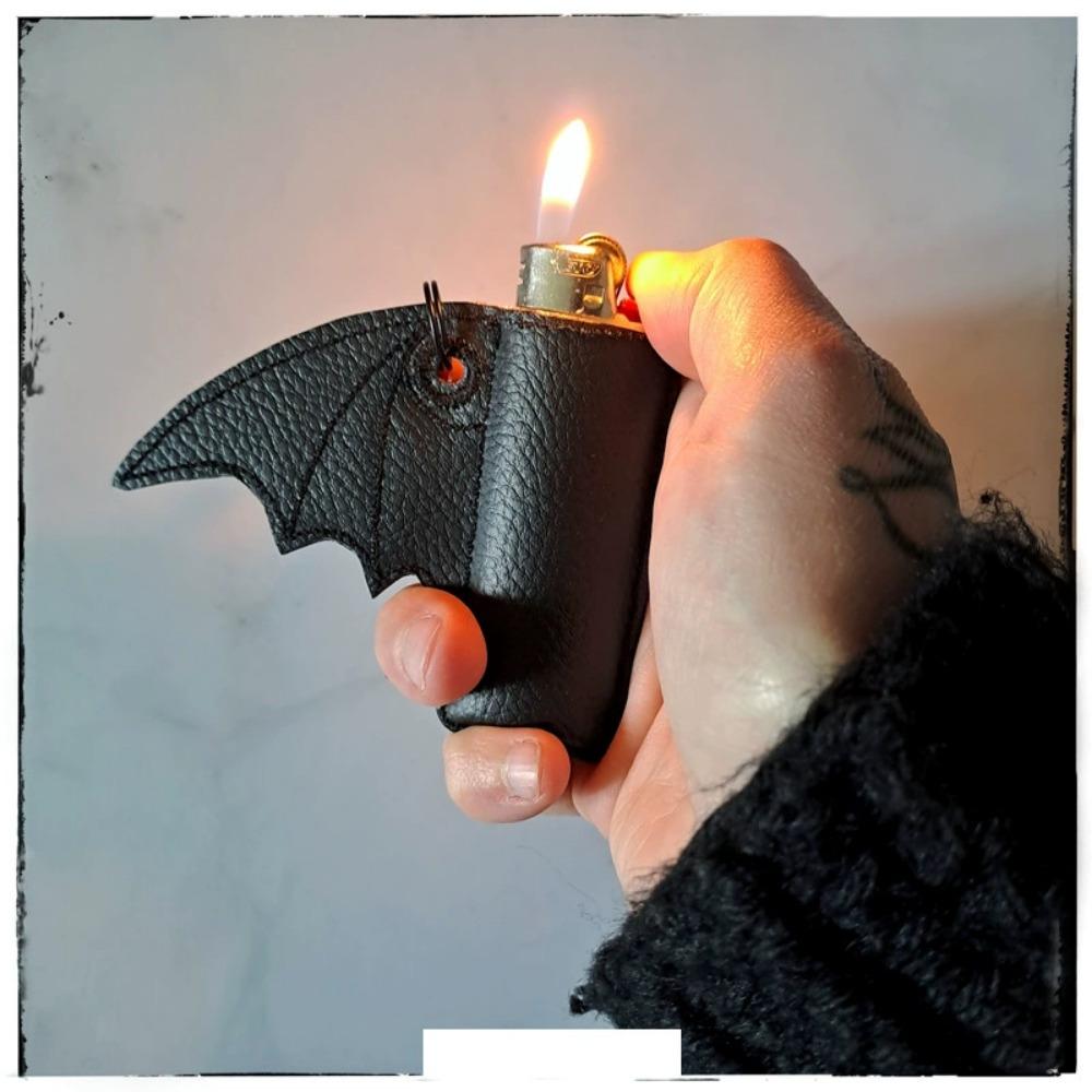 1 шт. Держатель для бальзама для губ в виде летучей мыши, брелок, ПУ кожа, дизайн крыльев, аксессуар в панк-стиле