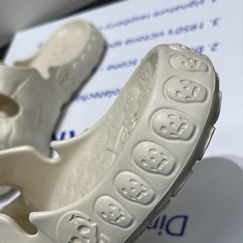 2026 Summer Personalized Skull Slides for Women Men Soft EVA Could Slipper Flat Unisex Beach Sandals Casual Couple Fun Flip Flop