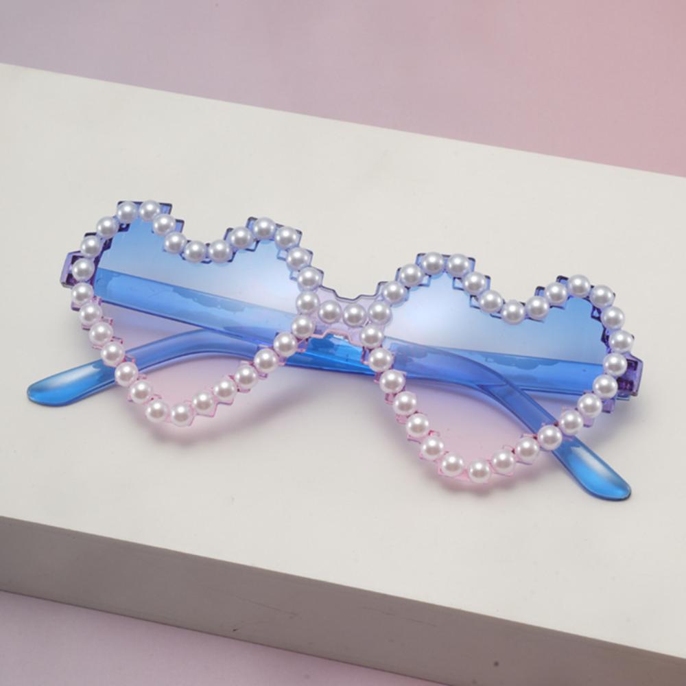 2026 New Heart Pearl Sunglasses Unisex Fashion Party Glasses UV400 Protection Black Frame Fashionable All-Match Style