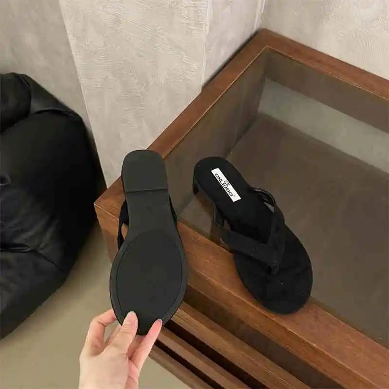 Новые летние женские повседневные шлепанцы с перемычкой между пальцами, женские удобные уличные пляжные отпускные балетки, шлепанцы