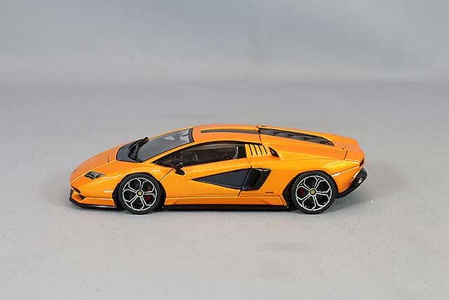 HUNG HING TOYS 1/64 Lamborghini Countach LPI 800-4 (АРАНКО АТЛАС)