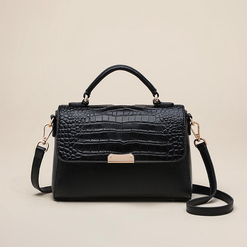 Женская сумка 2025 Новая Натуральная Кожа Женская Сумка Сумка Через Плечо Коровья Кожа Маленькая Квадратная Сумка Высококачественное Ощущение Сумка на Плечо Сумка-тоут