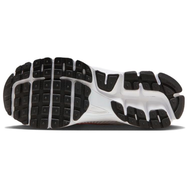 Nike Женские кроссовки Air Zoom Vomero 5 основных цветов Белый Пикантно-Красный FN3446-111