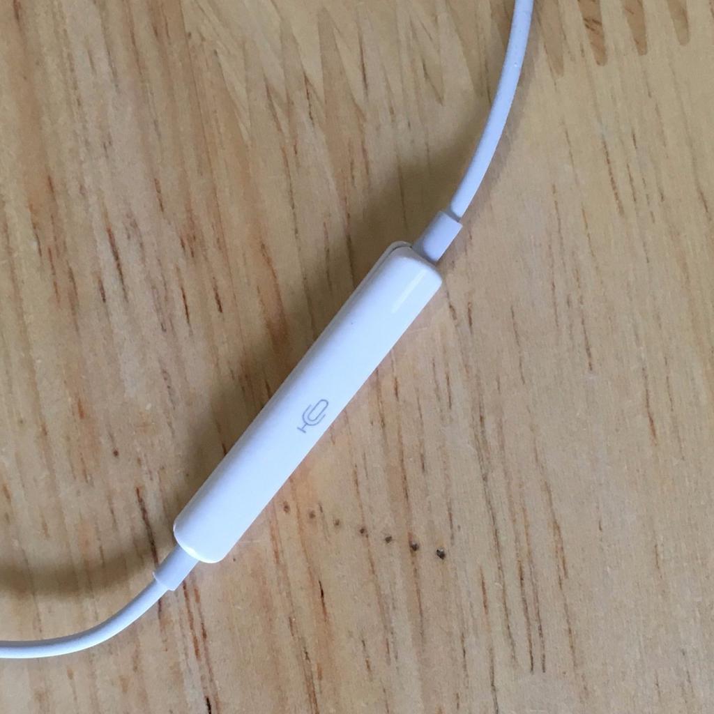 1PC Headset Earphone With Mic Volume Adjustable For iPhone 8 7 6 6s5 5S 4 4S 3G /Samsun