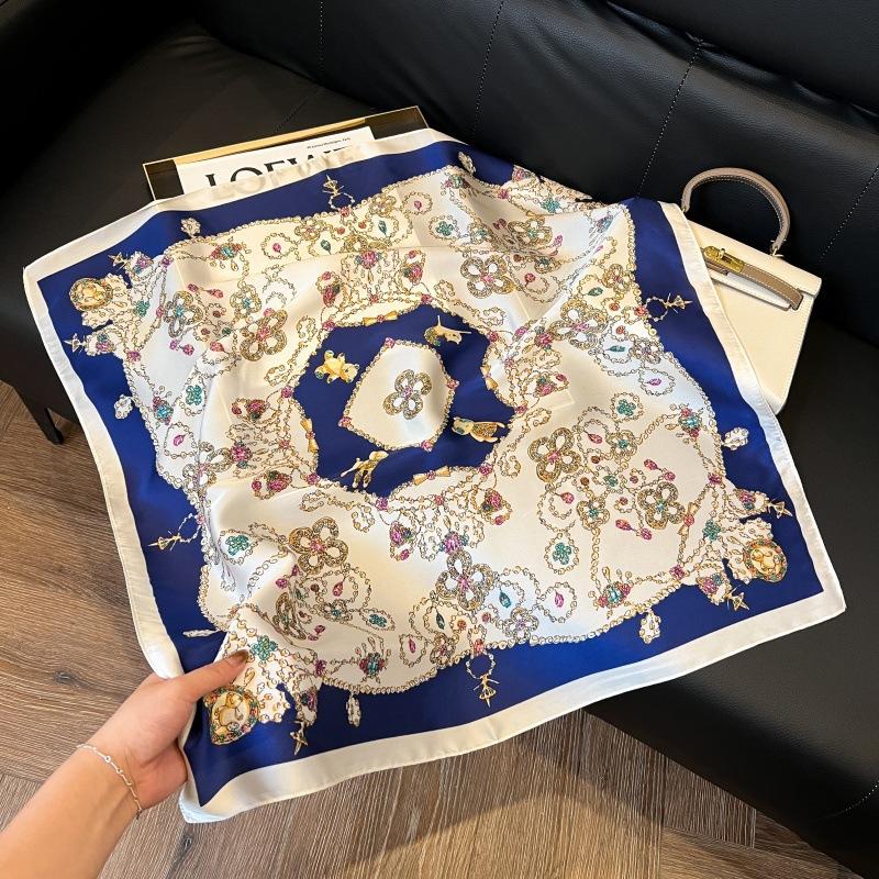 Spring and summer square scarf Korean version of women's scarf decorative binding wrist exquisite foreign style neck protection windproof headscarf