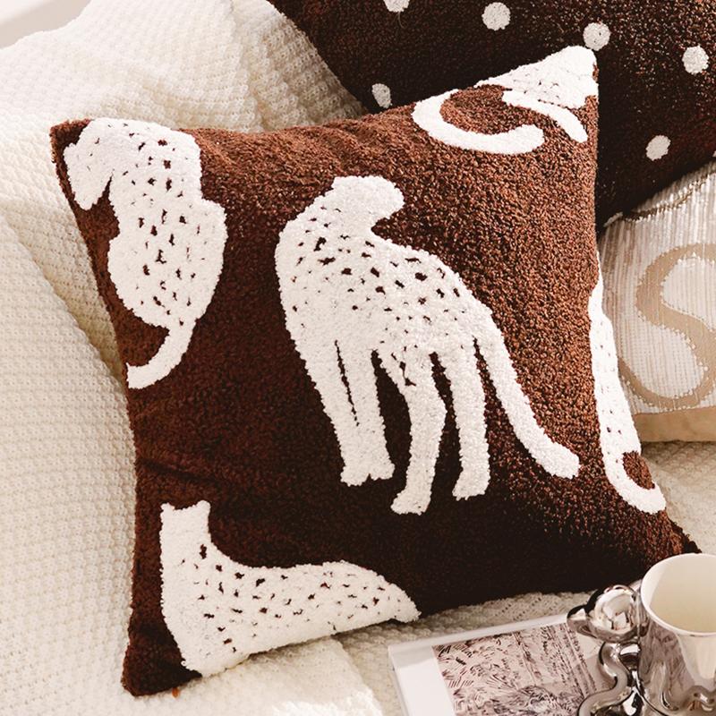 Brown Vintage Throw Pillow Sophisticated Sofa Throw Pillow Set Simple Bedside Cushion for Bedroom Decorative Throw Pillow
