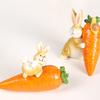 Пасхальный Кролик Фигурка Милый Кролик с Морковкой Скульптура Ручной Работы Смола Статуэтка Животного для Внутреннего Наружного Сада Газона Двора Балкона Домашний Декор Стола