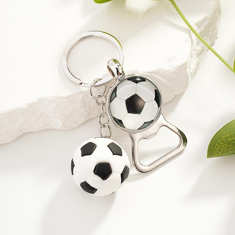 Брелок в виде спортивного мяча из сплава с таймером и открывашкой для бутылок