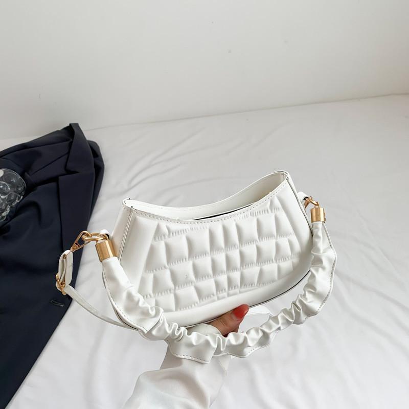 Шикарная трендовая сумка-багет 2023 летняя модная женская сумочка простая наплечная сумка