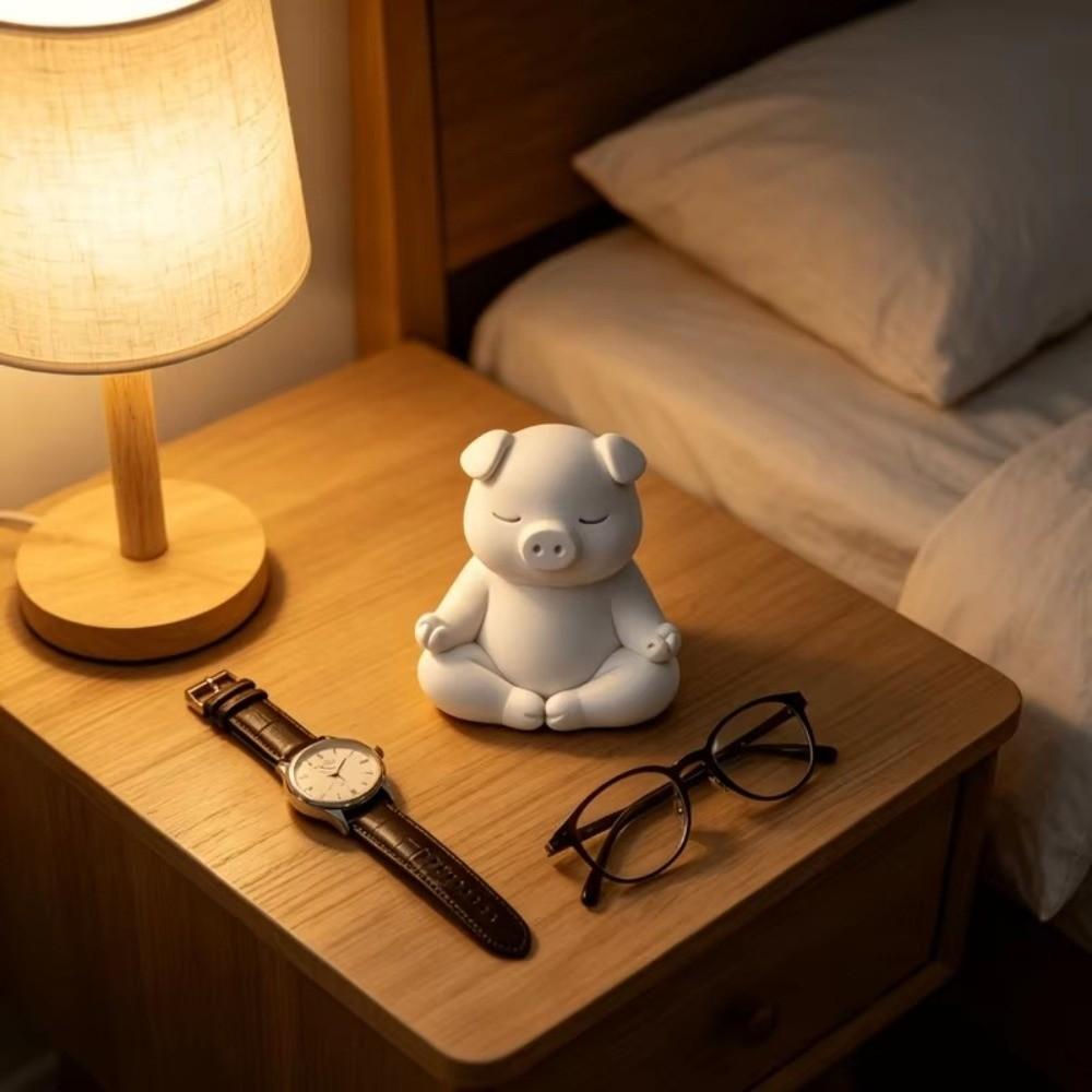 Cross-Legged Zen Piggy Statue Closed-Eye Pig Desktop Ornament Meditation Pig Figurine Bookshelf