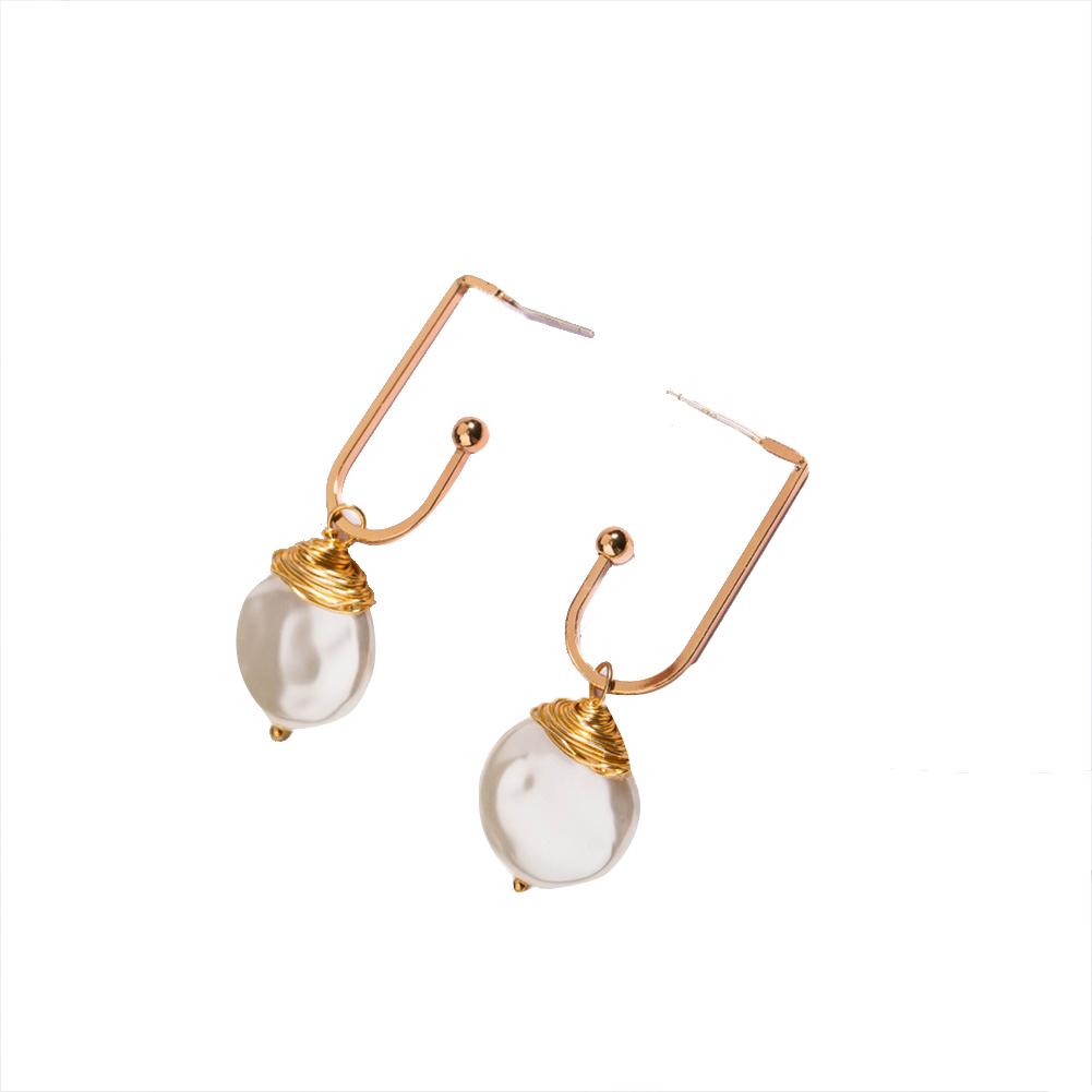Women Summer Stylish Golden U Shape Earrings Simple Handmade Baroque Pearl Ear Stud