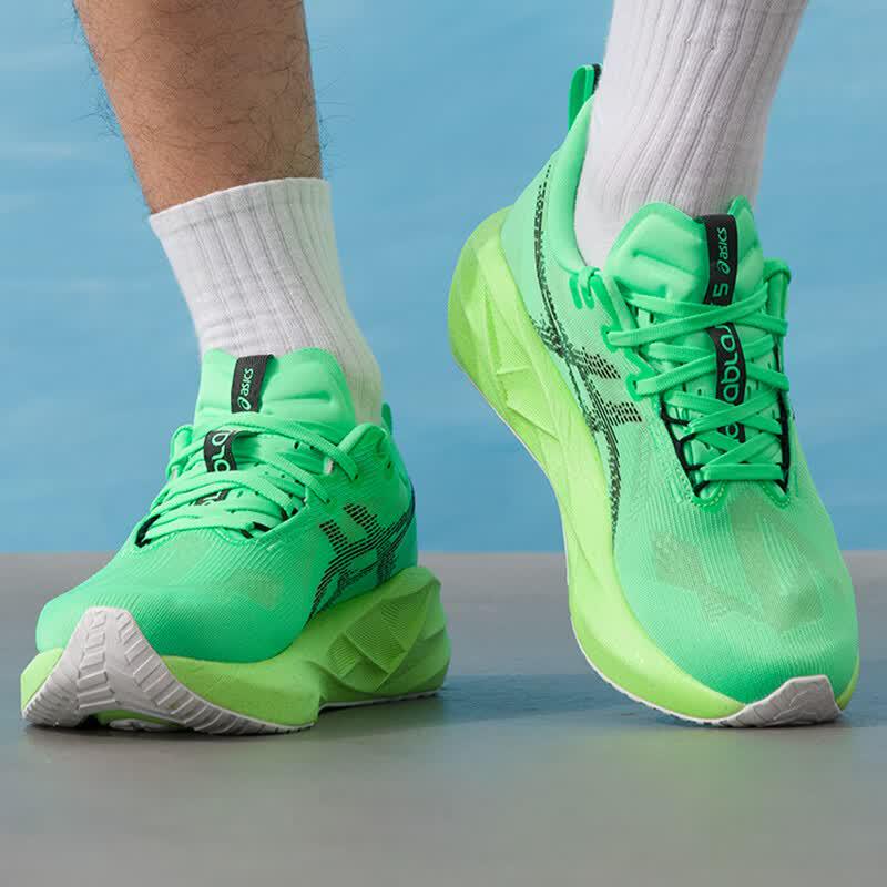 Asics Мужские беговые кроссовки NOVABLAST