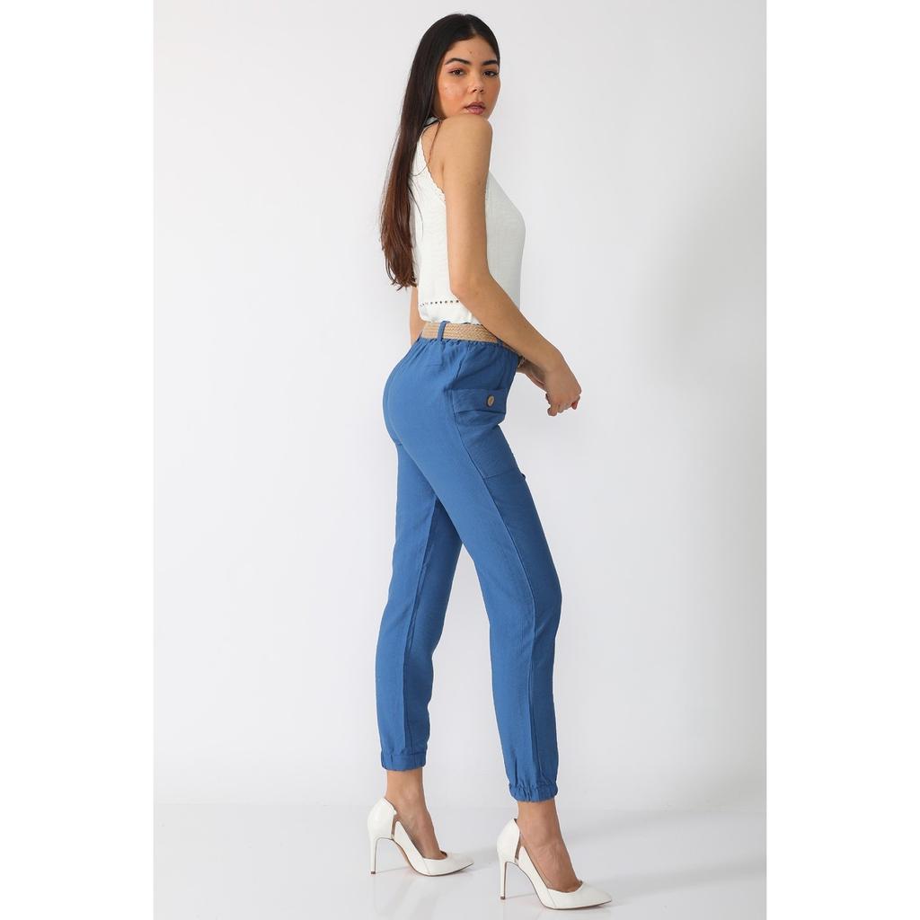 Брюки-морковки с высокой талией и поясом, передние карманы