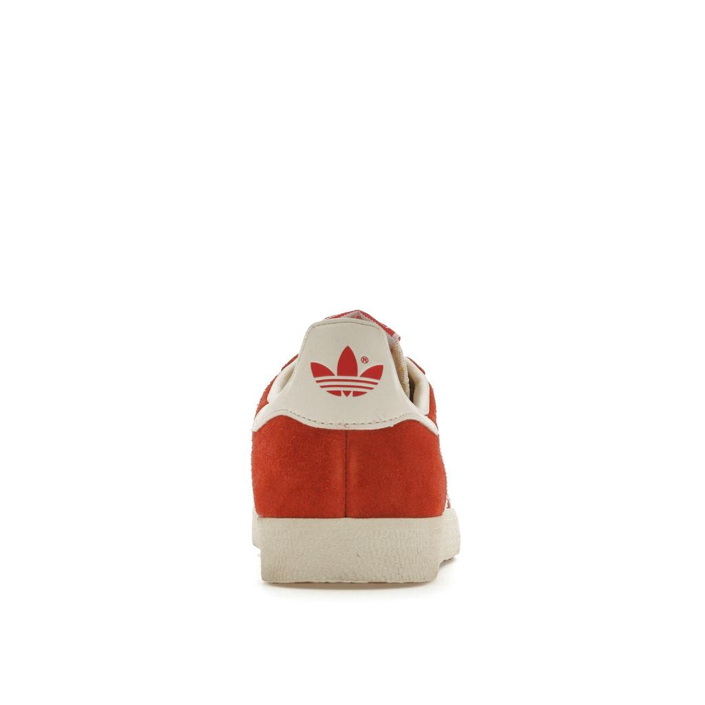 Adidas Gazelle Pepper Red Unisex Sneakers Off-White Chalk-White GY7339