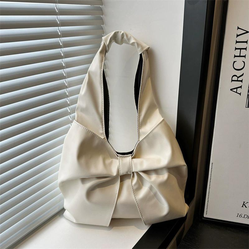 Повседневная наплечная сумка для женщин Новая милая и простая сумка подмышку Дизайн с бантом Большая вместимость Сумка CLE