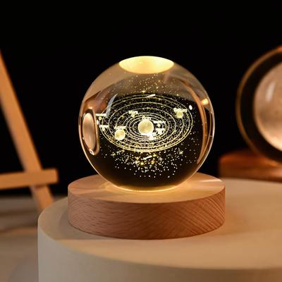 Светодиодный ночник в виде хрустального шара Galaxy, Креативный гравированный ночник с деревянной подставкой, Теплый белый декоративный настольный светильник для дома, офиса, спальни