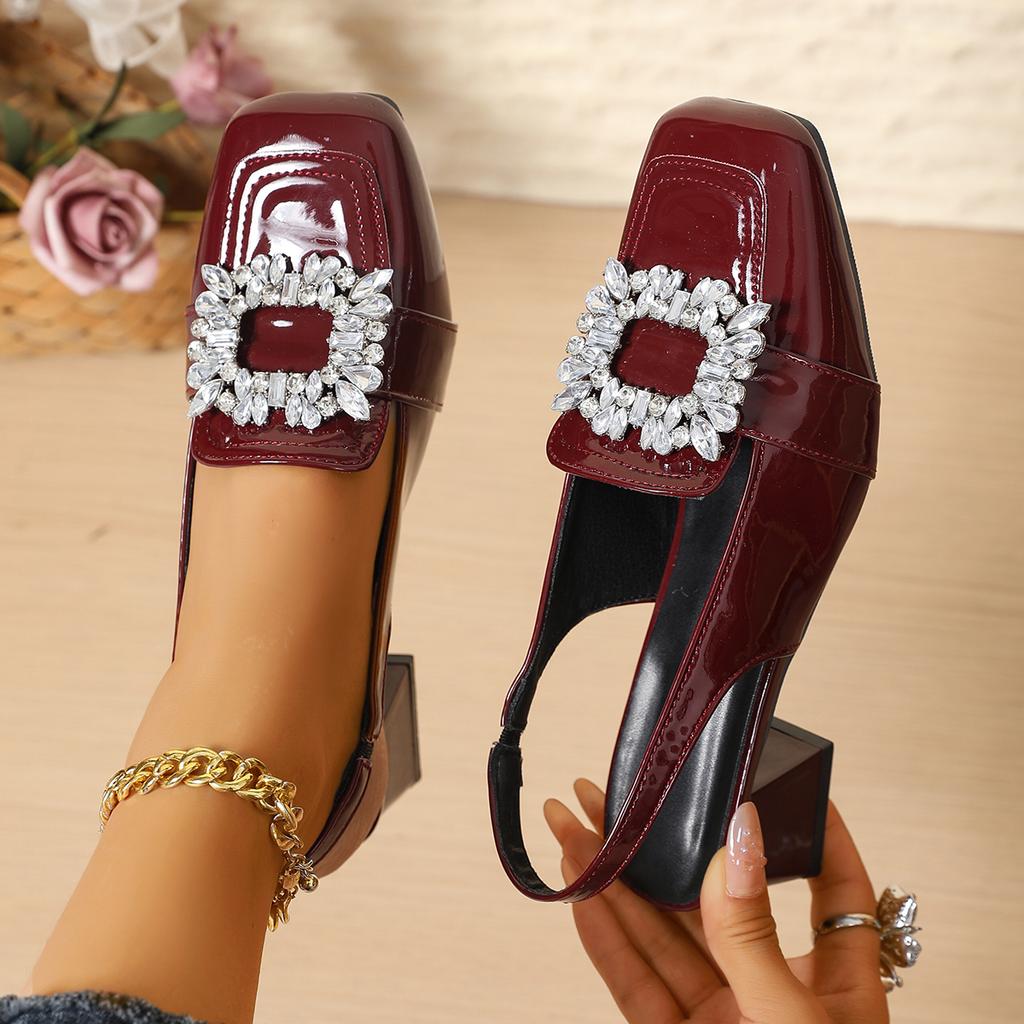 Женские сандалии Сандалии на толстом каблуке с пряжкой из водных бриллиантов Женские летние 2025 Новые туфли Баотоу Женские французские ретро туфли с квадратным носком